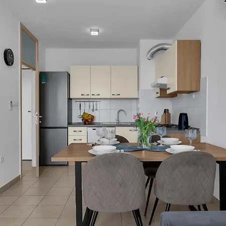 Apartman Magnolia * Макарська